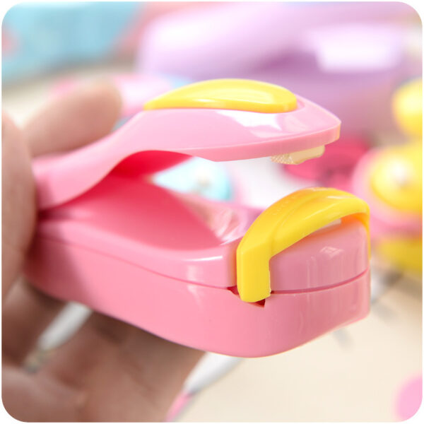 ⁦اله تغليف الطعام و اكياس الطعام Mini Portable Food Storage Bag Sealing Machine⁩ - الصورة ⁦5⁩