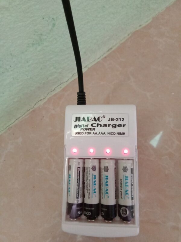 شاحن بطاريات قلم AA/AAA4 حجاره Jiabao Battery Charger AA/AAASet Of Batteries - 4 Pcs (AA) - Image 5